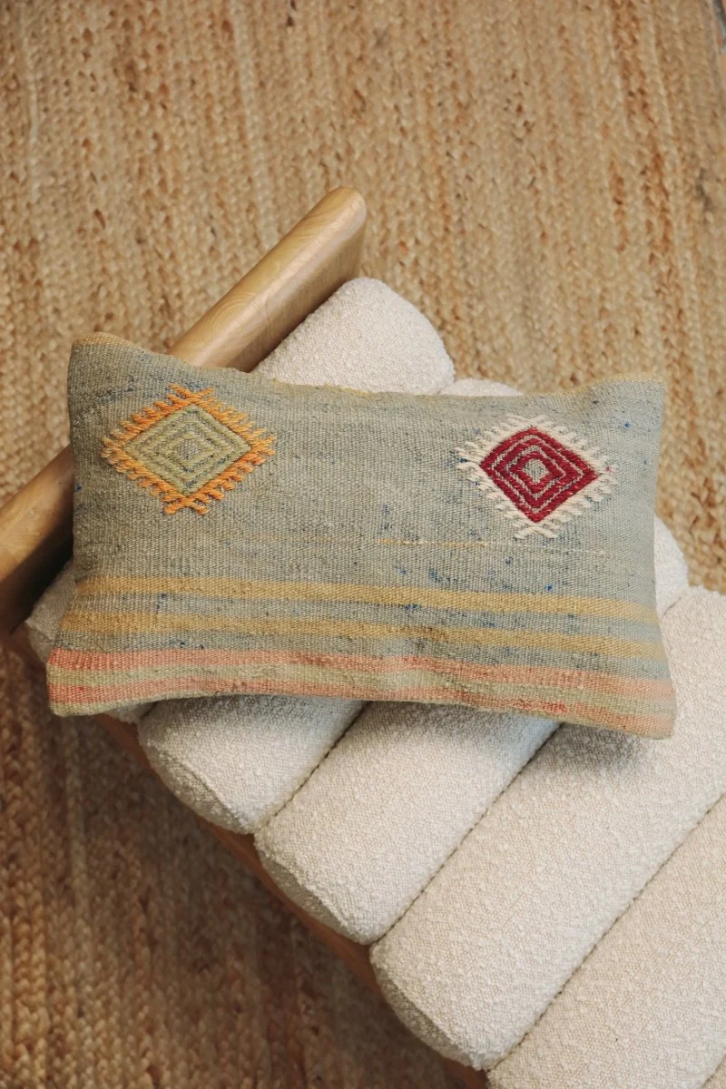Kilim Lumbar Pillow On Üç
